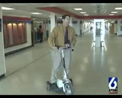 Electric scooter patrols high school in Texas